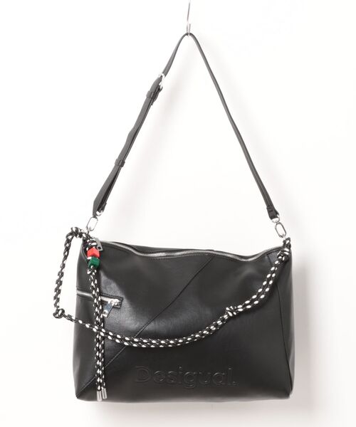 Desigual（デシグアル） ショルダーバッグ バッグ ロゴチャーム付き