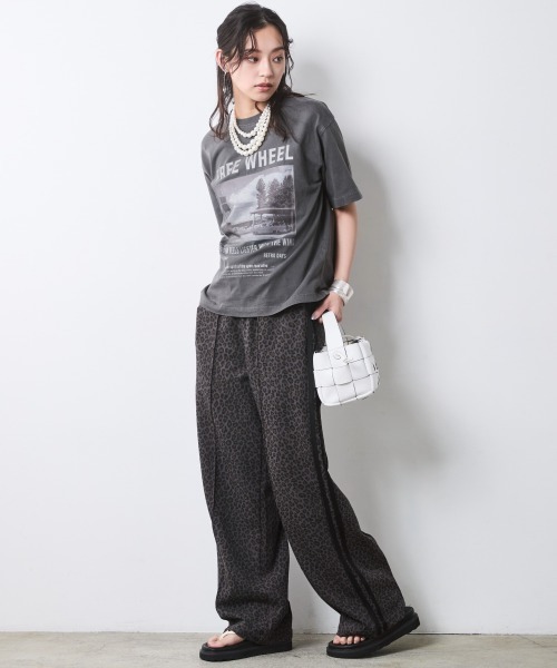 ワイドパンツ パンツ レオパードトラックパンツ「大きいサイズ有」シックスタイル レディースの画像