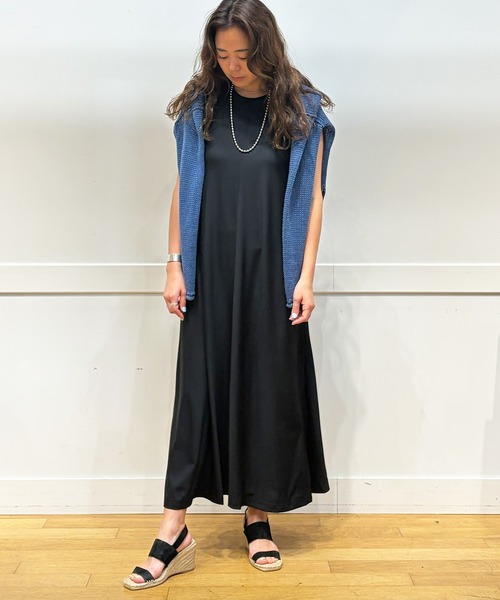 ワンピース BANANA REPUBLIC FACTORY STORE　　日本限定 ノースリーブ ニット マキシ トラペーズ ワンピースの画像