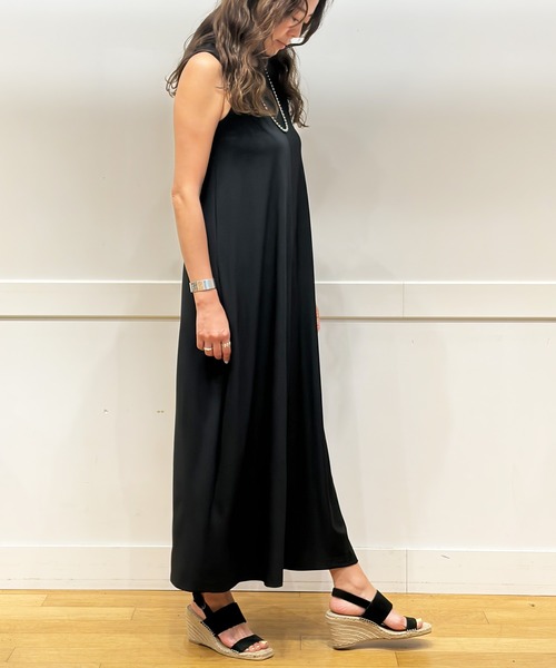 ワンピース BANANA REPUBLIC FACTORY STORE　　日本限定 ノースリーブ ニット マキシ トラペーズ ワンピースの画像
