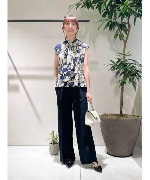 ✨美品✨ ビアズリー 人柄プリントブラウス 近年モデル 異素材切り替え 洗える 楊柳シアーフラワープリントブラウス （シャツ・ブラウス