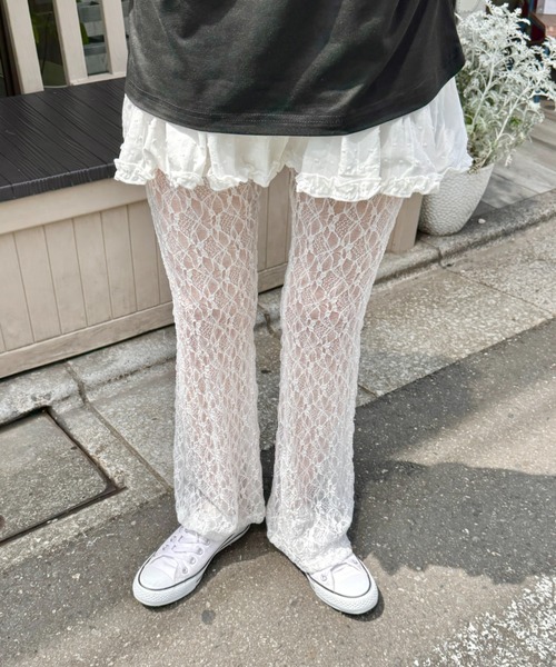 ERMANNO SCERVINO ホワイト レースフレアパンツ エヴリス EVRIS レースフレアパンツ （ホワイト） -ファッション