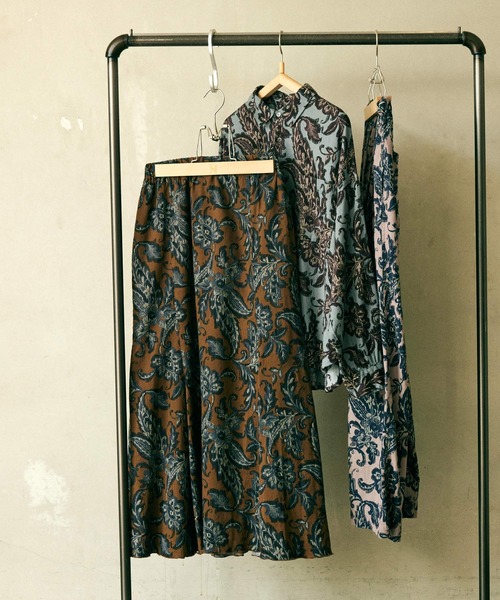 RNA-N（アールエヌエーエヌ） スカート G1079 植物柄フレアロング