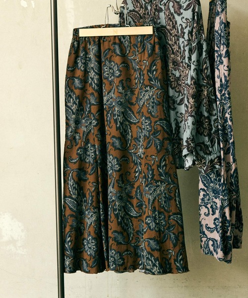 RNA-N（アールエヌエーエヌ） スカート G1079 植物柄フレアロング