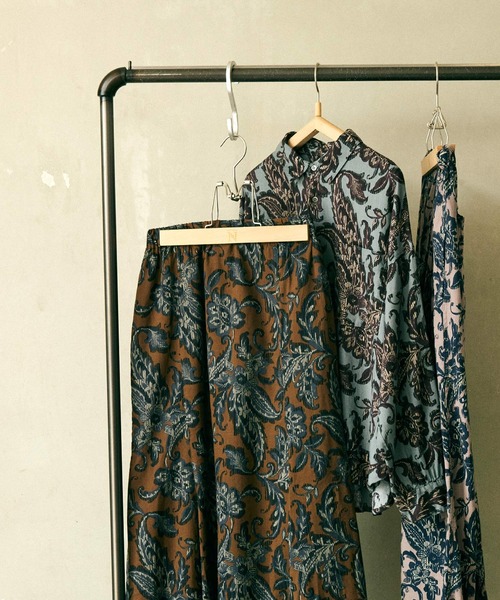 RNA-N（アールエヌエーエヌ） スカート G1079 植物柄フレアロング