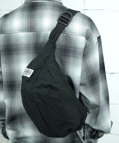 Mt. Rainier Design ショルダーバッグ MT.RAINIER DESIGN HALF