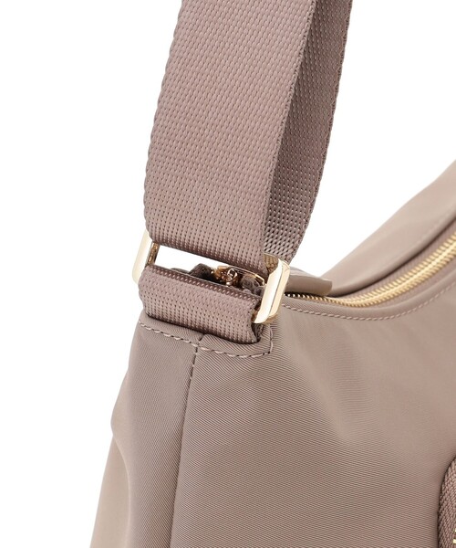 TOCCA（トッカ） ショルダーバッグ バッグ OPENING SENSE NYLONBAG