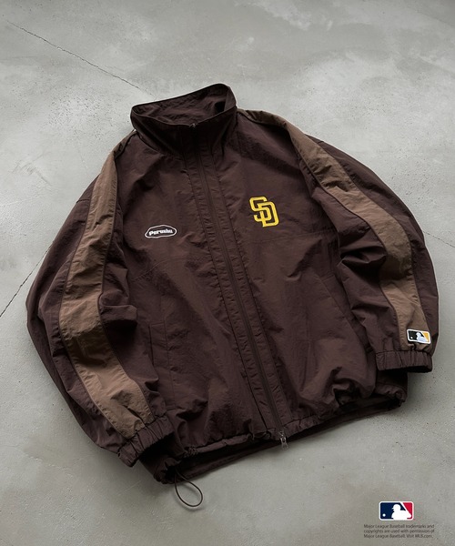 【即完売商品】LサイズPerushu×MLBコラボジャケット Perushu ナイロンブルゾン「MLBコラボ」 LARGE ブラウン メンズ