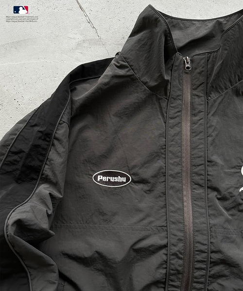 Perushu ナイロンブルゾン「MLBコラボ」 LARGE ブラウン メンズ