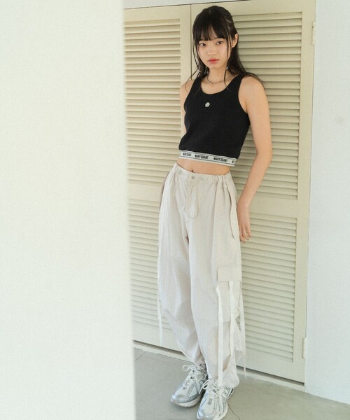 「PUBLUX」 ノースリーブトップス「MARY QUANTコラボ」 フリ- ベージュ レディース_画像2