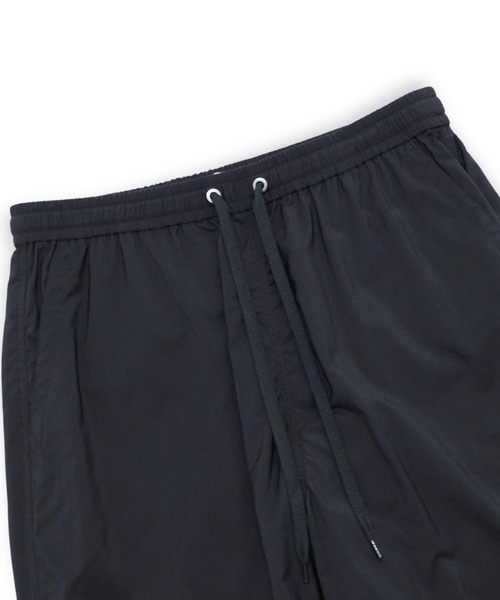 ATON(エイトン) パンツ MAT AIRLY NYLON WIDE SHORTS メンズ ATON(エイトン) パンツ MAT AIRLY NYLON WIDE SHORTS メンズ