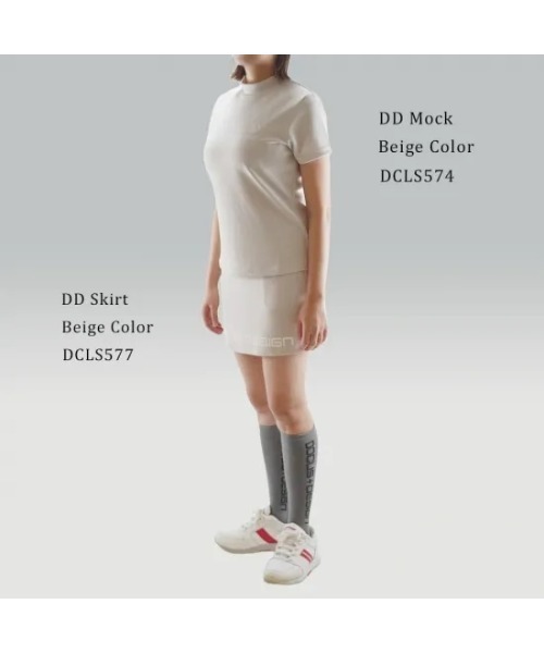 DOCUS DESIGN ゴルフスカート レディース　サイズM ベージュ DOCUS（ドゥーカス） ゴルフ レディース 裾ロゴ ストレッチ ミニ