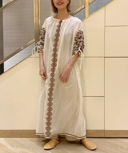 ワンピース Sara Mallika ギャザー 刺繍 ワンピース Zozotown Paypayモール店 通販 Paypayモール