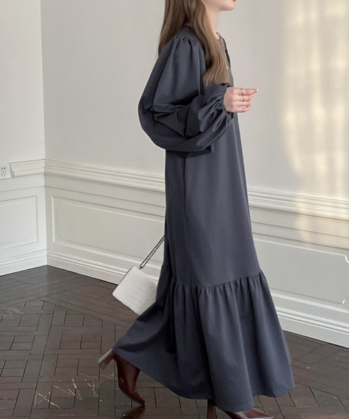 新品タグ付き✨トレフル お袖ふわっとティアードワンピース ロング フレア【F】 emi+ ワンピース ボリュームスリーブティアードフレアロングワンピース