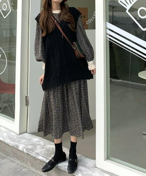 お値下げ❣️美品PINKOレースティアードワンピース ワンピース レースポイントデザインティアードワンピース