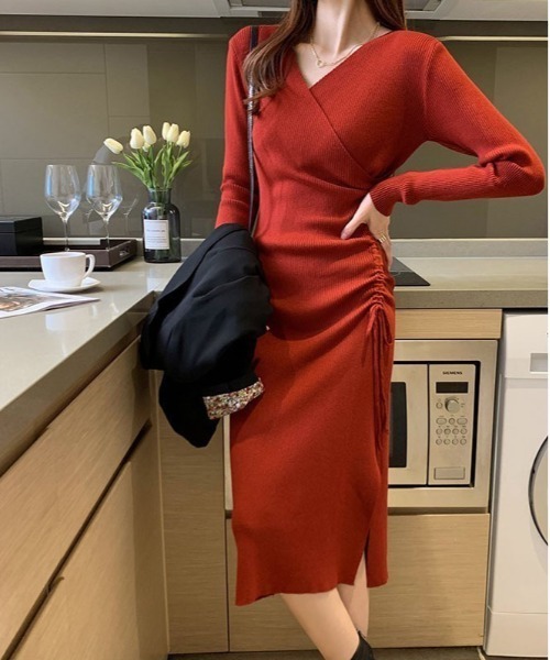 Dream garden（ドリームガーデン） ワンピース Vネックスリット ニット