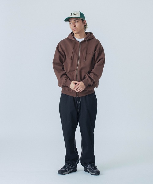 XLARGE パーカー EMBOSSED OG BOX ZIP UP HOODED SWEATSHIRT