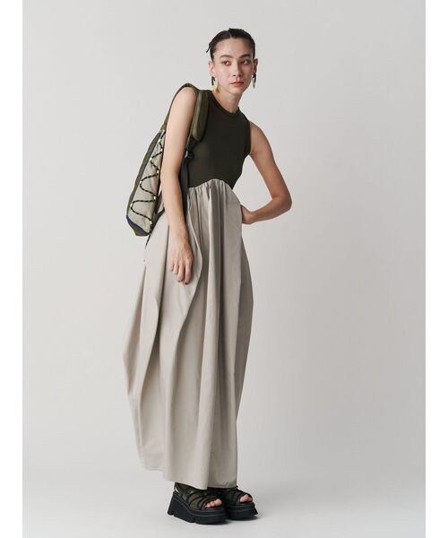 UN3D. ワンピース CURVE LINE TUCK SLEEVELESS OP / カーブ