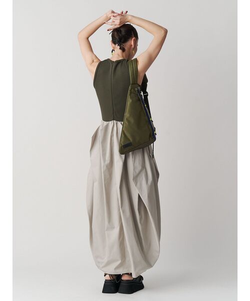 UN3D. ワンピース CURVE LINE TUCK SLEEVELESS OP / カーブ