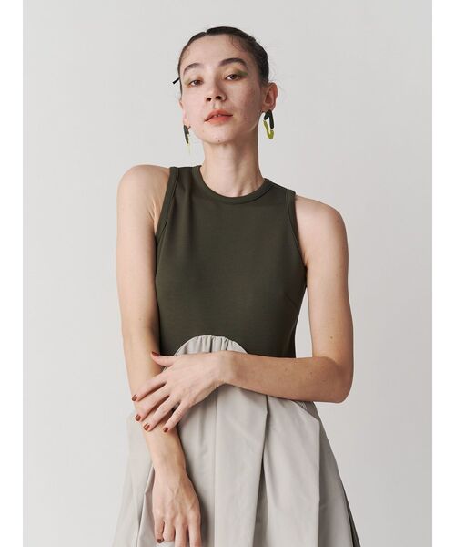 UN3D. ワンピース CURVE LINE TUCK SLEEVELESS OP / カーブ