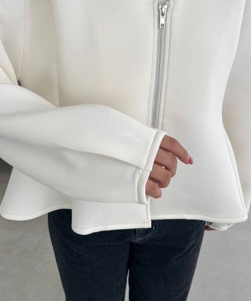 今期新作！即納【伸縮性◎】ペプラムジップカーディガンカプリシュレマージュ CAPRICIEUX LE'MAGE（カプリシューレマージュ）の「ペプラムジップ