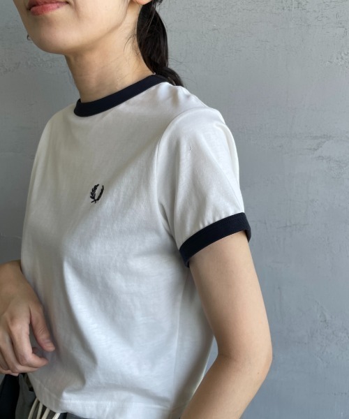 tシャツ 「FRED PERRY/フレッドペリー」 クロップド丈 ショートスリーブリンガーTシャツ レディースの画像