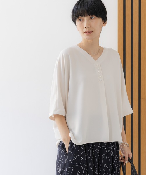 ブラウス シャツ 「UV・防シワ・接触冷感」サラサラリラクシーVネックプルオーバー/656790 レディースの画像