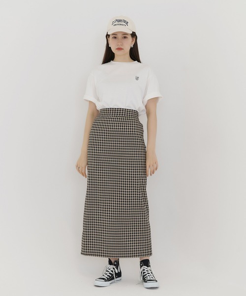 Tina ❤︎‬ 即日発送 TINA：JOJUN tシャツ ユニセックス エンブレム付きTシャツ
