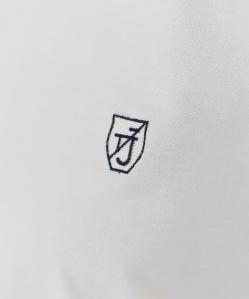 Tina ❤︎‬ 即日発送 TINA：JOJUN tシャツ ユニセックス エンブレム付きTシャツ