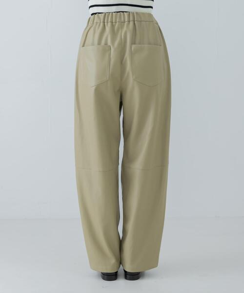 URBAN RESEARCH（アーバンリサーチ） パンツ レザーライクコクーン