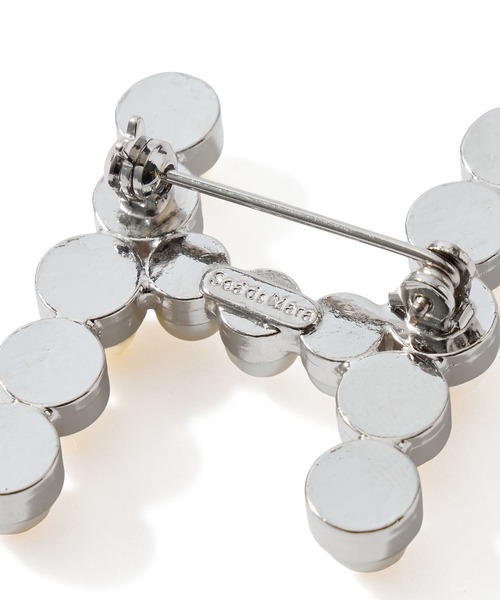 ブローチ (Sea’ds mara)Alphabet brooch H レディースの画像