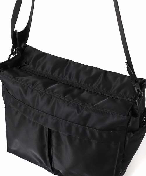 PACKING (パッキング) 別注 One-shoulder BAG B.C STOCK（ベーセーストック）の「PACKING (パッキング) 別注