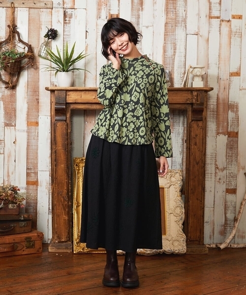 Jocomomola（ホコモモラ） tシャツ Paseo de las flores フラワージャ