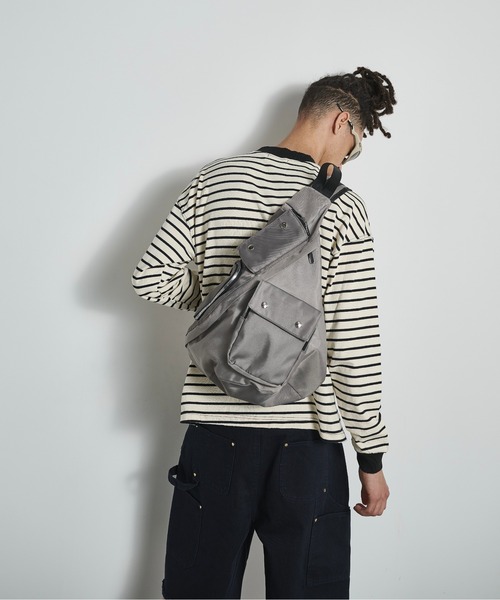 BLANK HOTEL ショルダーバッグ Multi-Pocket Utility One-Shoulder Bag