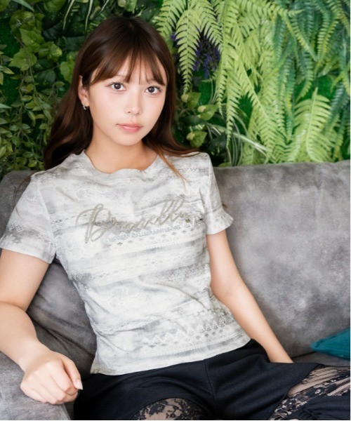 tシャツ 半袖 「レース柄プリント×ビジューロゴ」Tシャツ／Y2K