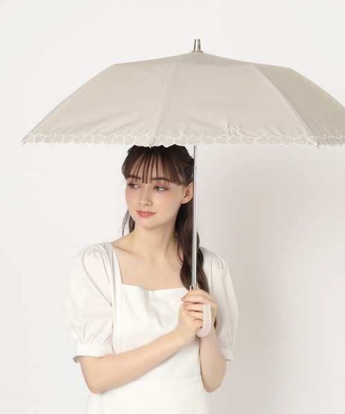 未使用 FURLA フルラ 婦人折りたたみ傘 日傘 晴雨兼用 ハート ロゴ刺繍 フルラ FURLA FURLA フルラ 晴雨兼用 楽々開閉 折傘 日傘 ハート