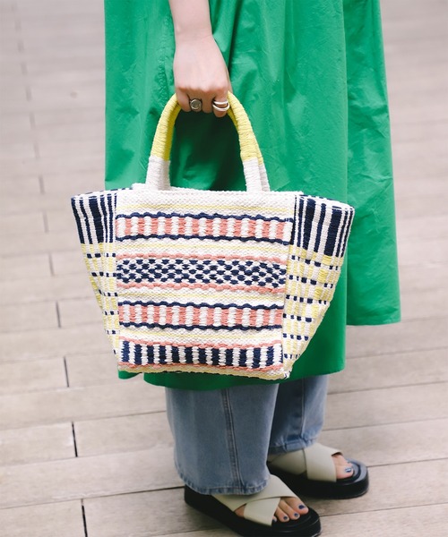 BEAMS かごバッグ DEAN & DELUCA × BEAMS COUTURE〉 手仕事の温もりと実用性を備え
