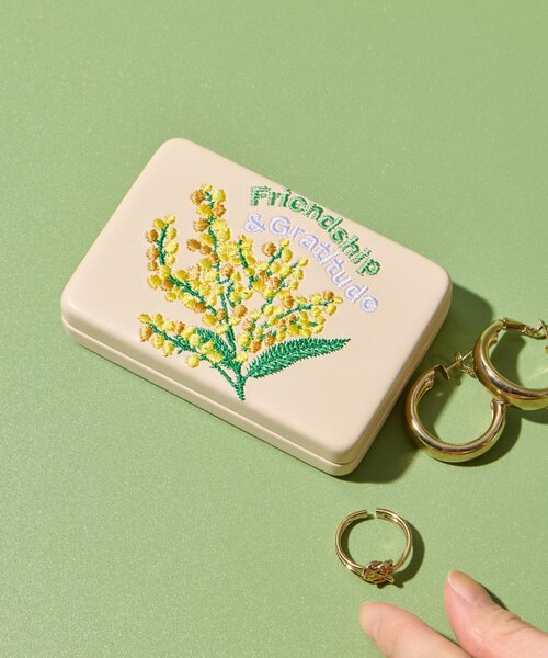BIRTHDAY BAR（バースデイバー） ポーチ flower刺繍ケース レディース