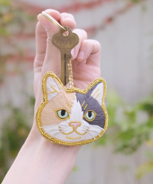 キーホルダー 「Nyatelier/ニャトリエ」ハンドメイド 刺繍 猫
