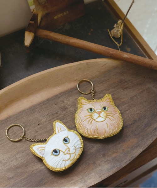 キーホルダー 「Nyatelier/ニャトリエ」ハンドメイド 刺繍 猫