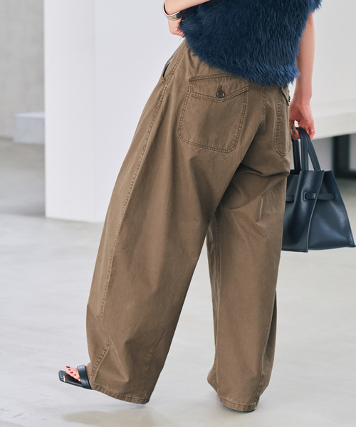✨完売品2024モデル✨スピックアンドスパン チノワイドパンツ　希少40サイズ Spick＆Span（スピック アンド スパン） ワイドパンツ チノパン