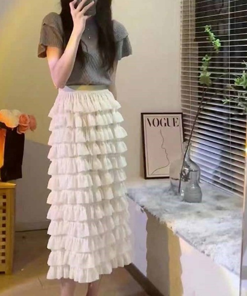 ふりふりティアードスカート ガーリーファッションのリブニットフリル