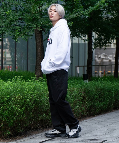 FILA フーディー atoms FILA パーカー 「FILA/フィラ」デカロゴプリント 裏起毛