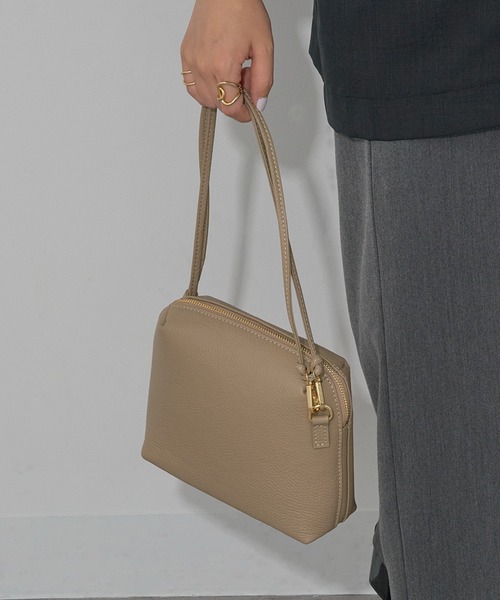 AULENTTI（オウレンティ） ショルダーバッグ バッグ 「AULENTTI