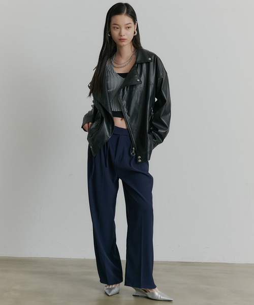 TOKYO LEATHER FASHION ブラックレザージャケット シーズンムードを高める。ヴィンテージ風 ショートフェイクレザー