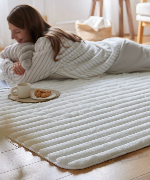 もこもこ様 ラグ ラグマット モコモコ デザインラグ ストライプ ラビットファー調