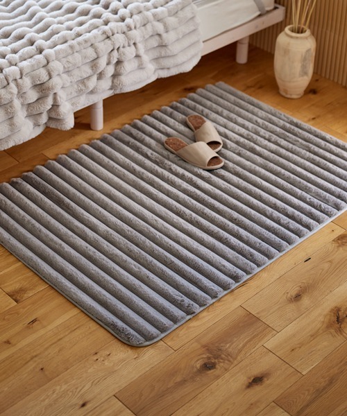 ラグ ラグマット モコモコ デザインラグ ストライプ ラビットファー調