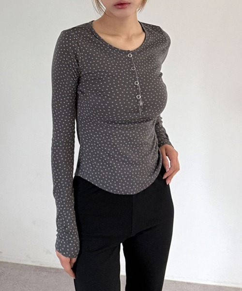 4INT. tシャツ 星柄 スナップボタン ヘンリーネック ロングスリーブ T