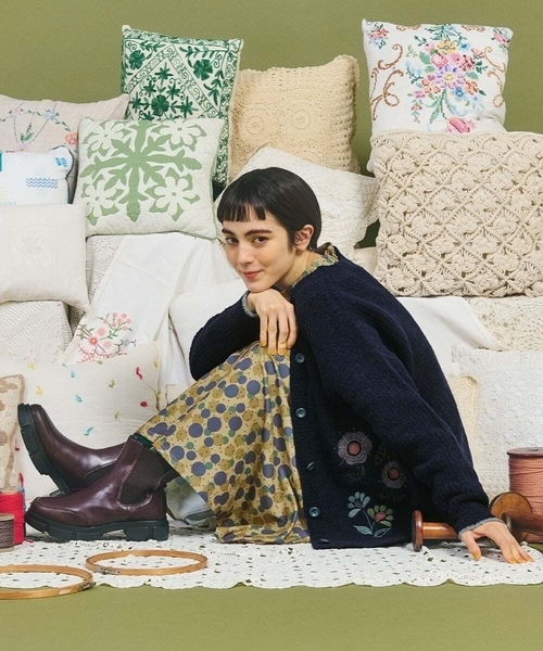 美品✨️ブークレ ホコモモラ 花刺繍クリーム色カーディガン ... 美品 Jocomomola ホコモモラ お花刺繍 ゆったり カーディガン 羽織