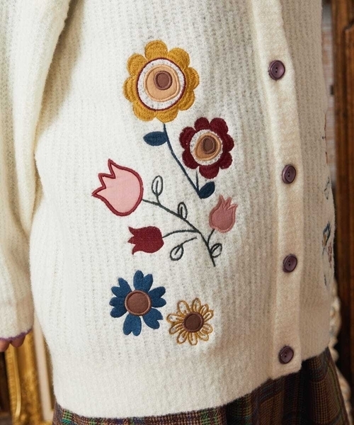 Jocomomola（ホコモモラ） カーディガン Calle de Bordadores フラワー